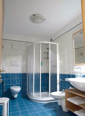 Domina Parco dello Stelvio - Wohnbeispiel Doppelzimmer Komfort (Zimmercodierungen DF1 & EB1)