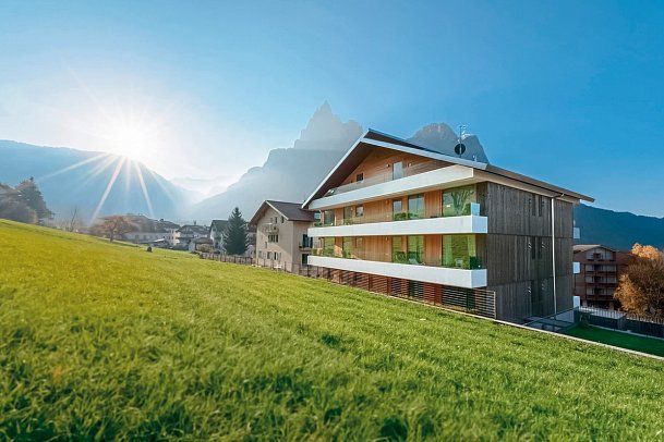 La Paula Apartments & Suites