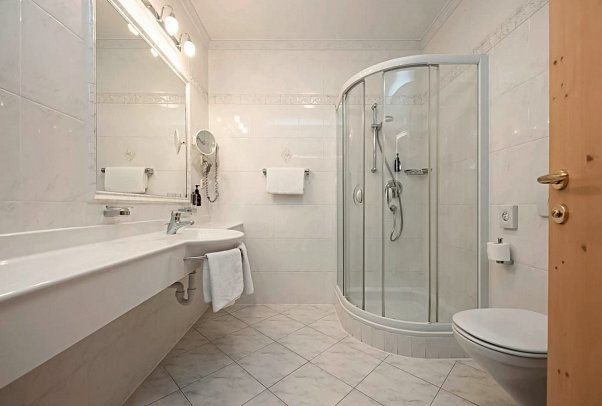 Hotel Rössl - Wohnbeispiel Doppelzimmer Hochwart (Zimmercodierung DB3)