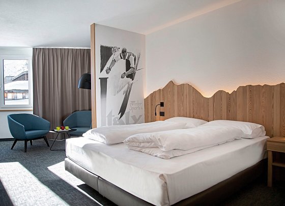 Blu Senales Family & Active Resort - Wohnbeispiel Doppelzimmer Superior (Zimmercodierungen DS1 & TS1)