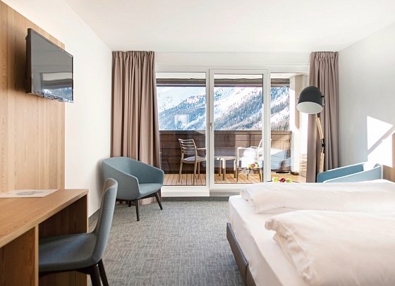 Blu Senales Family & Active Resort - Wohnbeispiel Doppelzimmer Superior mit Balkon (Zimmercodierung DS2)