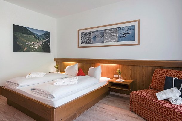 Smart Hotel Firn - Wohnbeispiel Doppelzimmer (Zimmercodierungen DB1 & TB2)
