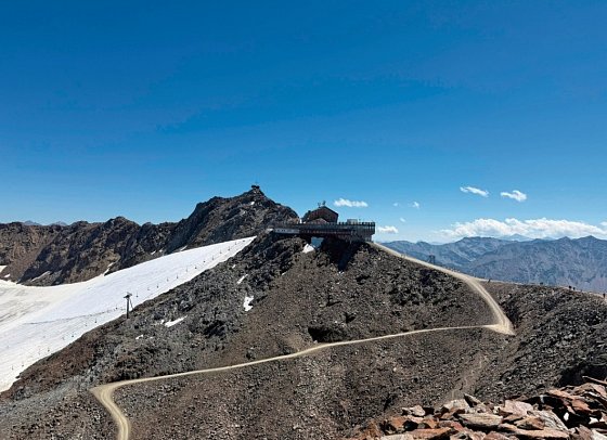 Glacier Hotel Grawand