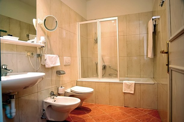 GrünerBaum Hotels - Wohnbeispiel Doppelzimmer Komfort Res. Gasser (Zimmercodierung DFV)