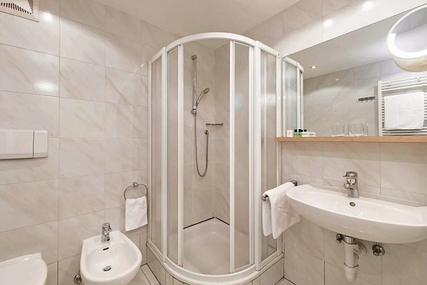 GrünerBaum Hotels - Wohnbeispiel Doppelzimmer Standard Haupthaus (Zimmercodierung DG1)