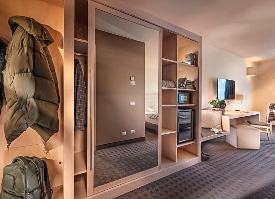 Brenta Dolomites (ex Le Blanc Hotel & Spa) - Wohnbeispiel Dreibettzimmer (Zimmercodierung DB3)