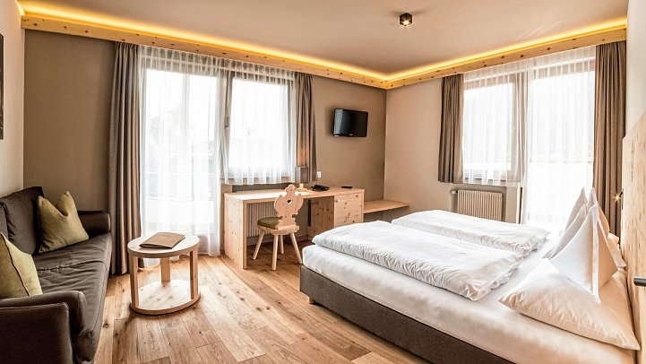 Autentis - Wohnbeispiel Doppelzimmer Zirm (Zimmercodierung DB1)