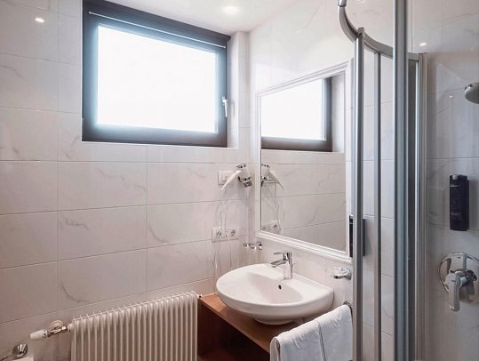 Montis Active Nature Resort - Wohnbeispiel Doppelzimmer Simple (Zimmercodierung DB1)