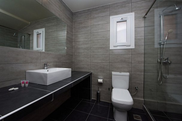 Olympion Village Hotel - Badbeispiel Appartement 2 Schlafzimmer Gartenblick (Zimmercodierung OBG)