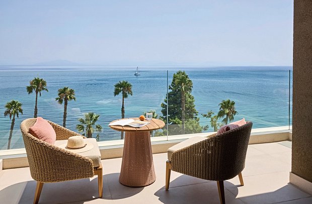 Avali, Mar-Bella Collection - Wohnbeispiel Rooftop Deluxe Double Room Front Sea View (Zimmercodierung DD1)