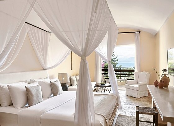 Grecotel Daphnila Bay - Wohnbeispiel Bungalow Lateral Sea View Daphnila (Zimmercodierung BBN)