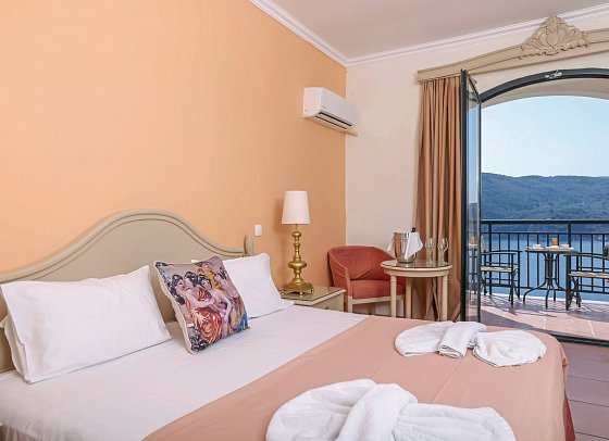 Paleokastritsa Palace - Wohnbeispiel Doppelzimmer seitl. Meerblick (Zimmercodierung D1N)