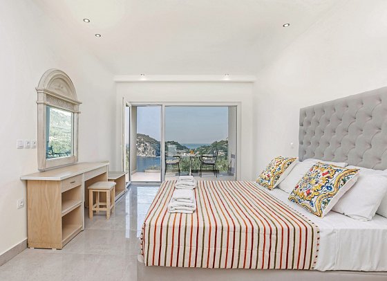 Paleokastritsa Palace - Wohnbeispiel Doppelzimmer Superior Meerblick (Zimmercodierung DSM)