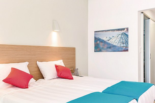 Nasos Hotel & Resort - Wohnbeispiel Doppelzimmer Gartenblick (Zimmercodierung DBG)