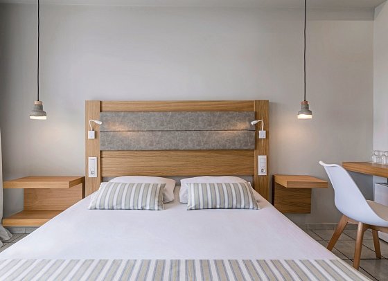 Marilena Sea View Hotel - Wohnbeispiel Doppelzimmer Meerblick (Zimmercodierung DBM)