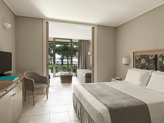 Kontokali Bay Resort & Spa - Wohnbeispiel Familienzimmer Meerblick (Zimmercodierung FBM)