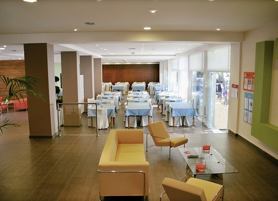 Dassia Beach Hotel