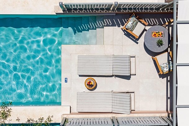 Sentido Apollo Palace - Beispiel Außenbereich Juniorsuite Deluxe Privatpool (Zimmercodierung JDR)