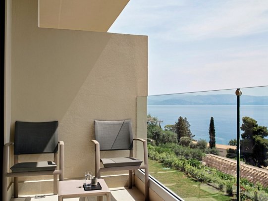 Aeolos Beach Resort - Wohnbeispiel Doppelzimmer Deluxe Meerblick (Zimmercodierung DDM)