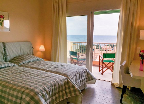La Riviera Barbati Seaside Luxurious Apartments & Villas - Wohnbeispiel Maisonette Meerblick (Zimmercodierung MBM)