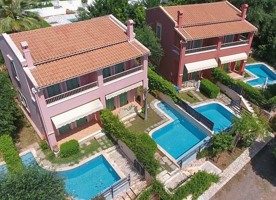 La Riviera Barbati Seaside Luxurious Apartments & Villas