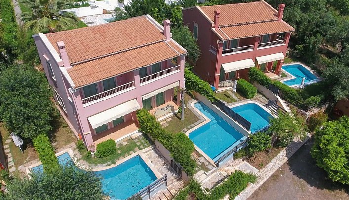 La Riviera Barbati Seaside Luxurious Apartments & Villas