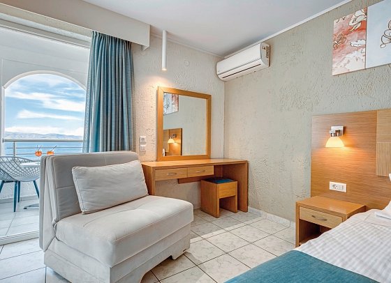 Albatros Hotel - Wohnbeispiel Doppelzimmer Meerblick (Zimmercodierung DBM)
