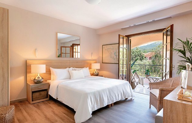 Grecotel LUXME Costa Botanica - Wohnbeispiel Family Apartment Private Balcony (Zimmercodierung OBG)