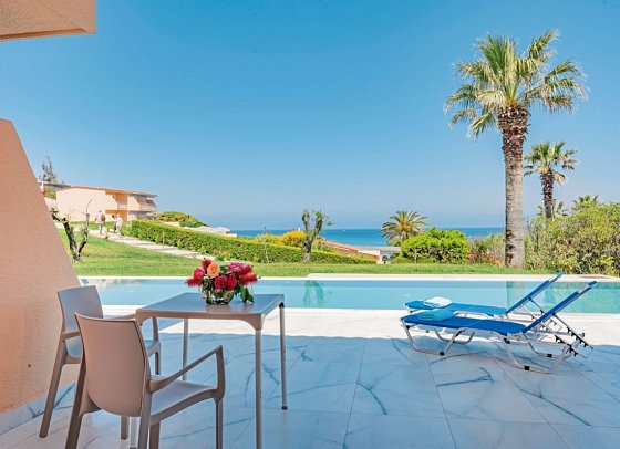 Ibiscus Hotel Corfu - Wohnbeispiel Doppelzimmer Swim-Up (Zimmercodierung DBQ)