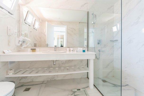 Ibiscus Hotel Corfu - Wohnbeispiel Doppelzimmer Swim-Up (Zimmercodierung DBQ)