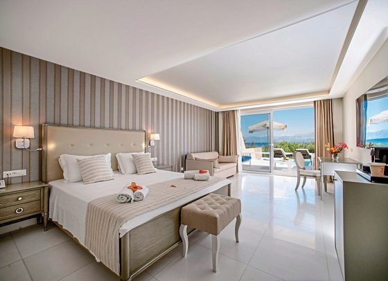 Ibiscus Hotel Corfu - Wohnbeispiel Suite Meerblick Privatpool (Zimmercodierung W1R)