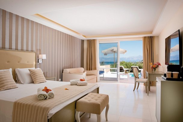 Ibiscus Hotel Corfu - Wohnbeispiel Suite Meerblick Privatpool (Zimmercodierungen WBM & W1R)