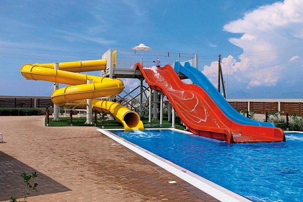 Almyros Beach Resort & Spa