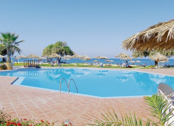 Geraniotis Beach