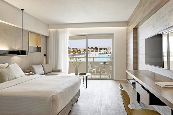 Euphoria Resort - Wohnbeispiel Doppelzimmer Poolblick (Zimmercodierung DBP)