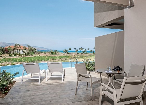 Euphoria Resort - Wohnbeispiel Doppelzimmer seitl. Meerblick Gemeinschaftspool (Zimmercodierung D1N)