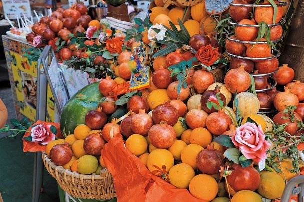 Tempel, reizvolle Landschaften und der Ätna - Markt in Palermo