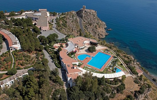 Hotel & Resort Torre Normanna