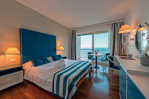 Splendid La Torre - Wohnbeispiel Doppelzimmer Meerblick (Zimmercodierung DBM)