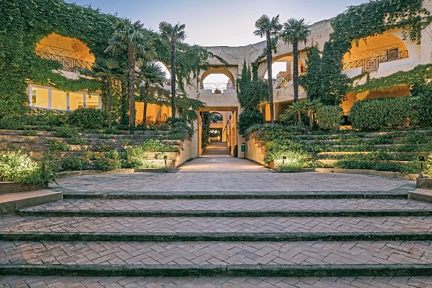 Mangia’s Brucoli, Sicily, Autograph Collection