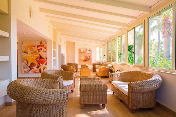 Mangia’s Brucoli, Sicily, Autograph Collection