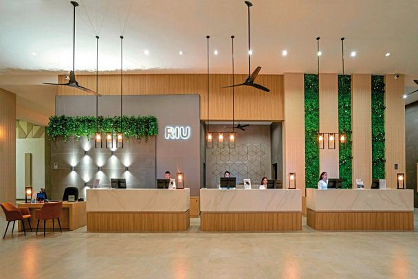 RIU Latino