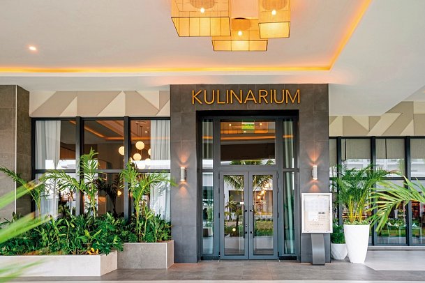 RIU Latino