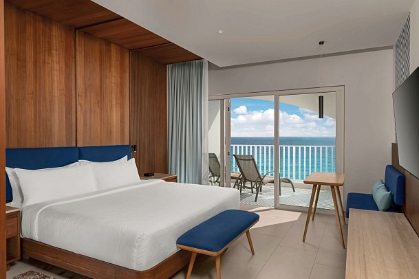 Hilton Cancun Mar Caribe All-inclusive Resort - Wohnbeispiel Beachfront King Large Balcony (Zimmercodierung U1C)
