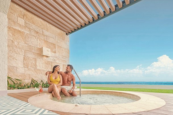 Hilton Cancun Mar Caribe All-inclusive Resort