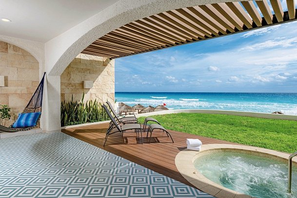 Hilton Cancun Mar Caribe All-inclusive Resort