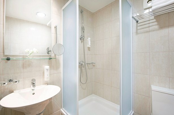 Aminess Vival Grand Azur Hotel - Bad Doppelzimmer (Zimmercodierungen DG1, DC1 & DSM)