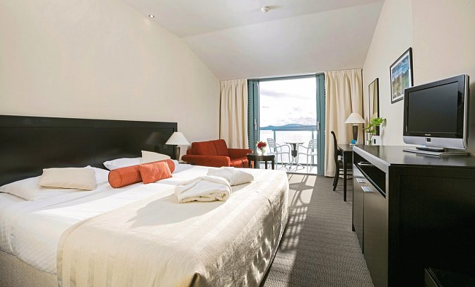 Admiral Grand - Wohnbeispiel Doppelzimmer Balkon Meerseite (Zimmercodierungen DBC & DCC)