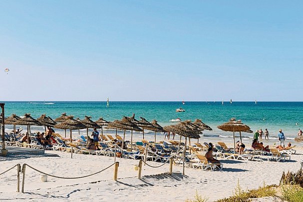 Meninx Resort & Spa