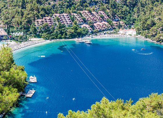 Hillside Beach Club